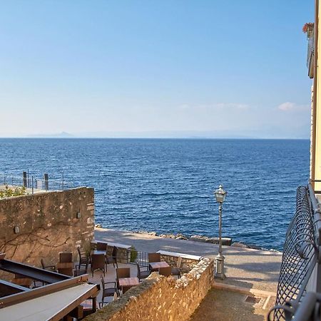 Apartmentsgarda - Residenza Dei Navigatori Torri Del Benaco Esterno foto