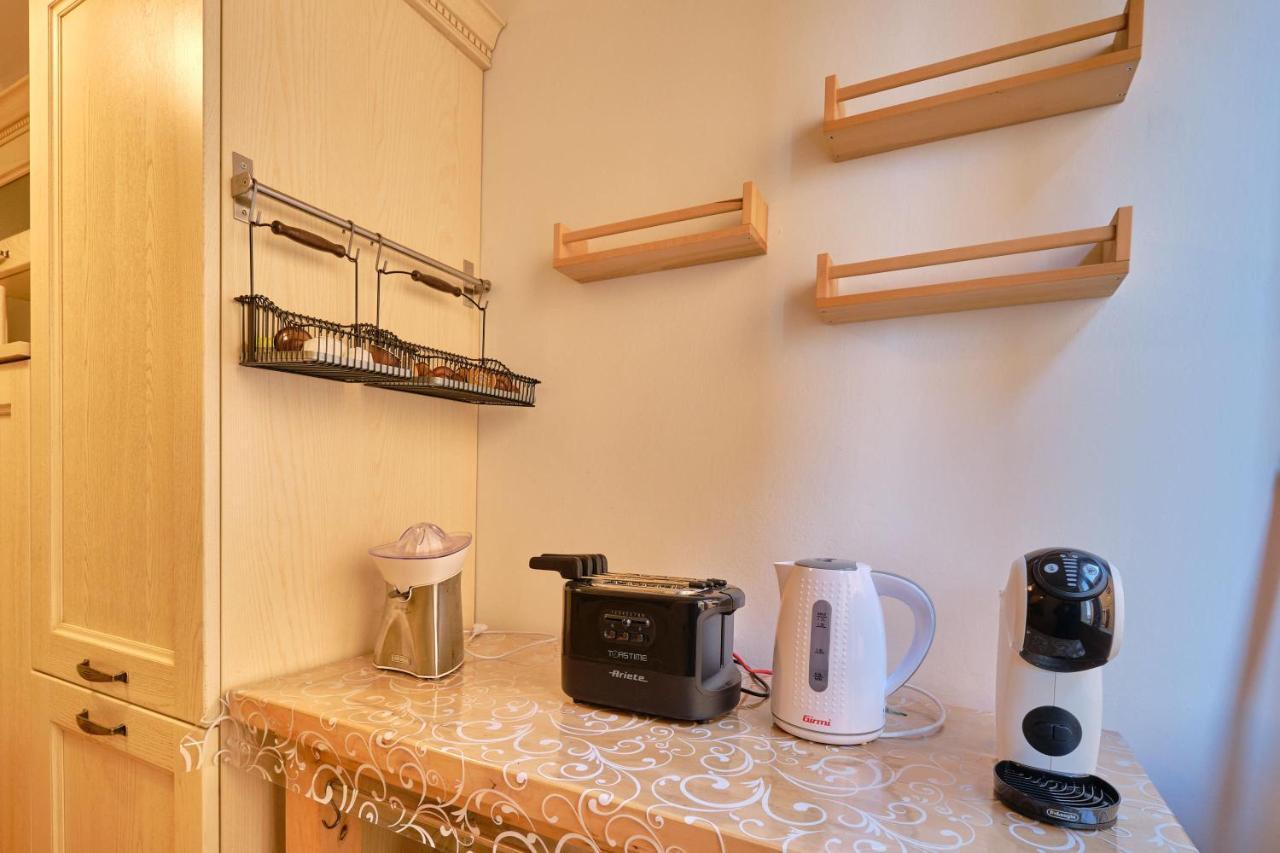 Apartmentsgarda - Residenza Dei Navigatori Torri Del Benaco Esterno foto
