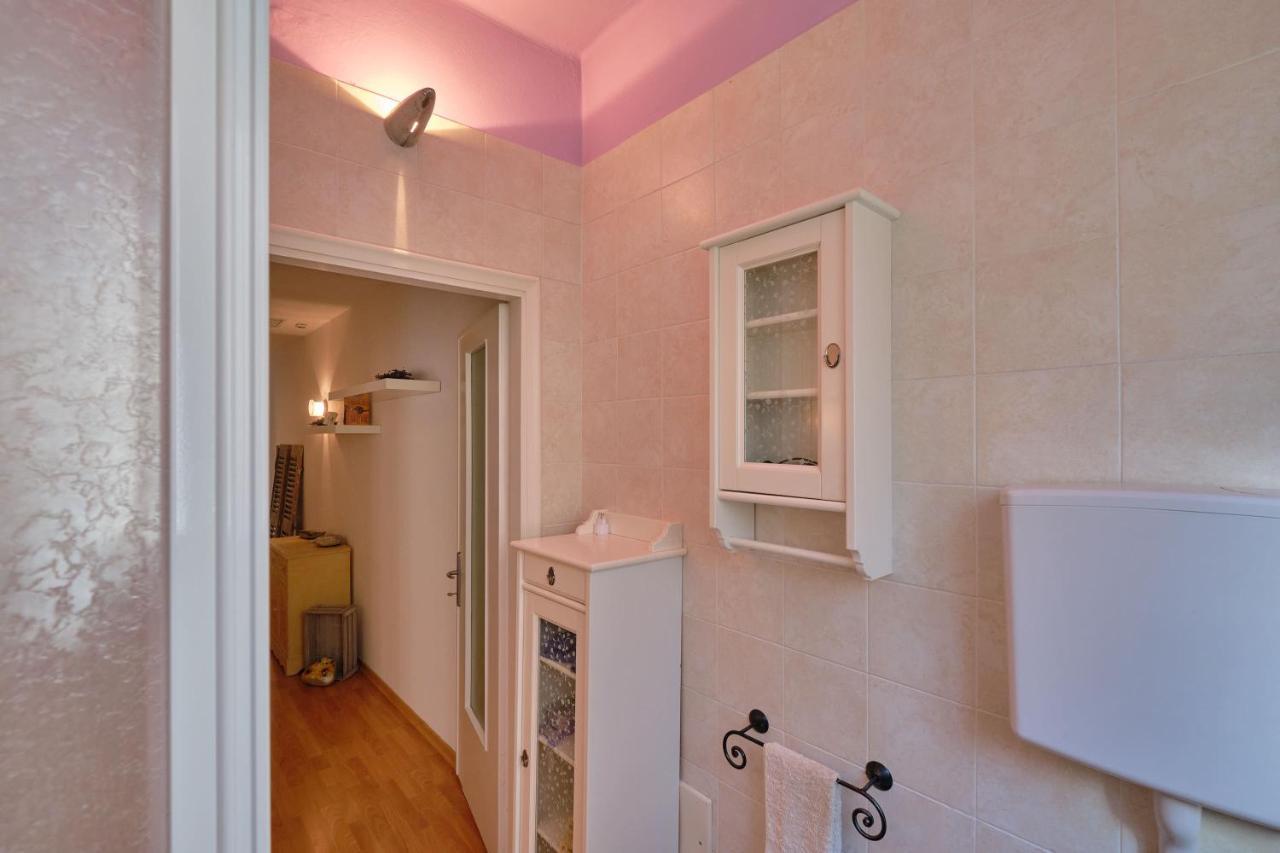 Apartmentsgarda - Residenza Dei Navigatori Torri Del Benaco Esterno foto