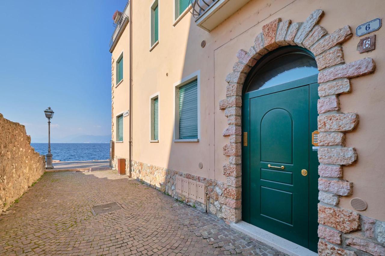 Apartmentsgarda - Residenza Dei Navigatori Torri Del Benaco Esterno foto