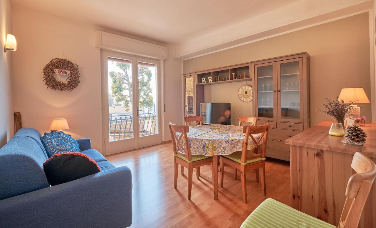 Apartmentsgarda - Residenza Dei Navigatori Torri Del Benaco Esterno foto