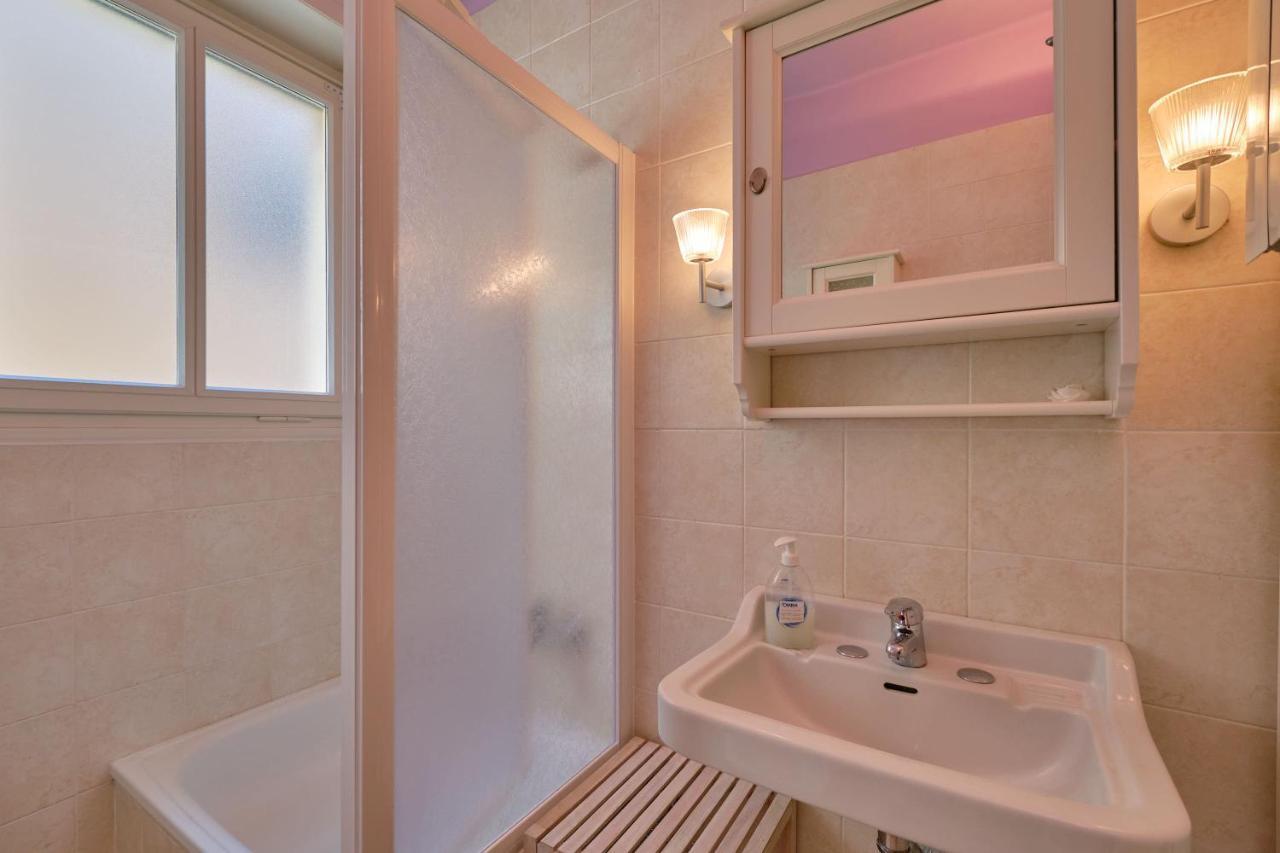 Apartmentsgarda - Residenza Dei Navigatori Torri Del Benaco Esterno foto