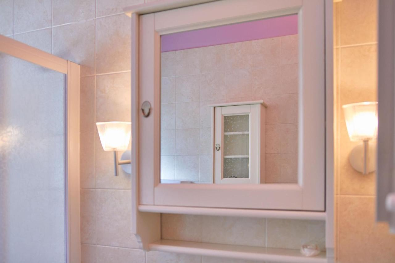 Apartmentsgarda - Residenza Dei Navigatori Torri Del Benaco Esterno foto